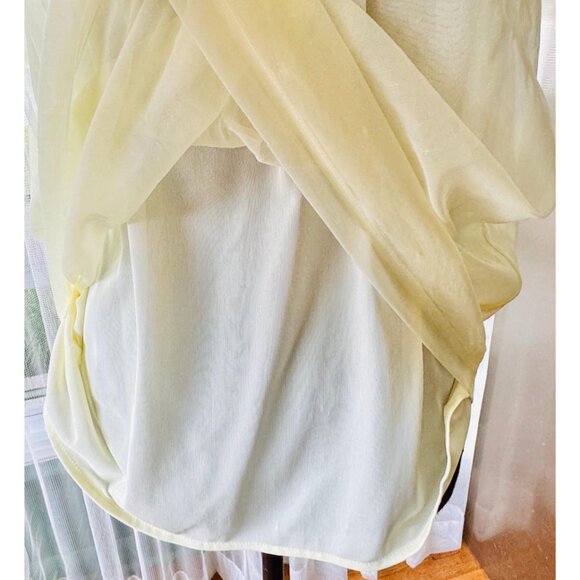Vintage 70s sleepwear top, yellow sheer babydoll, sleeveless, double layered - Picture 4 of 10